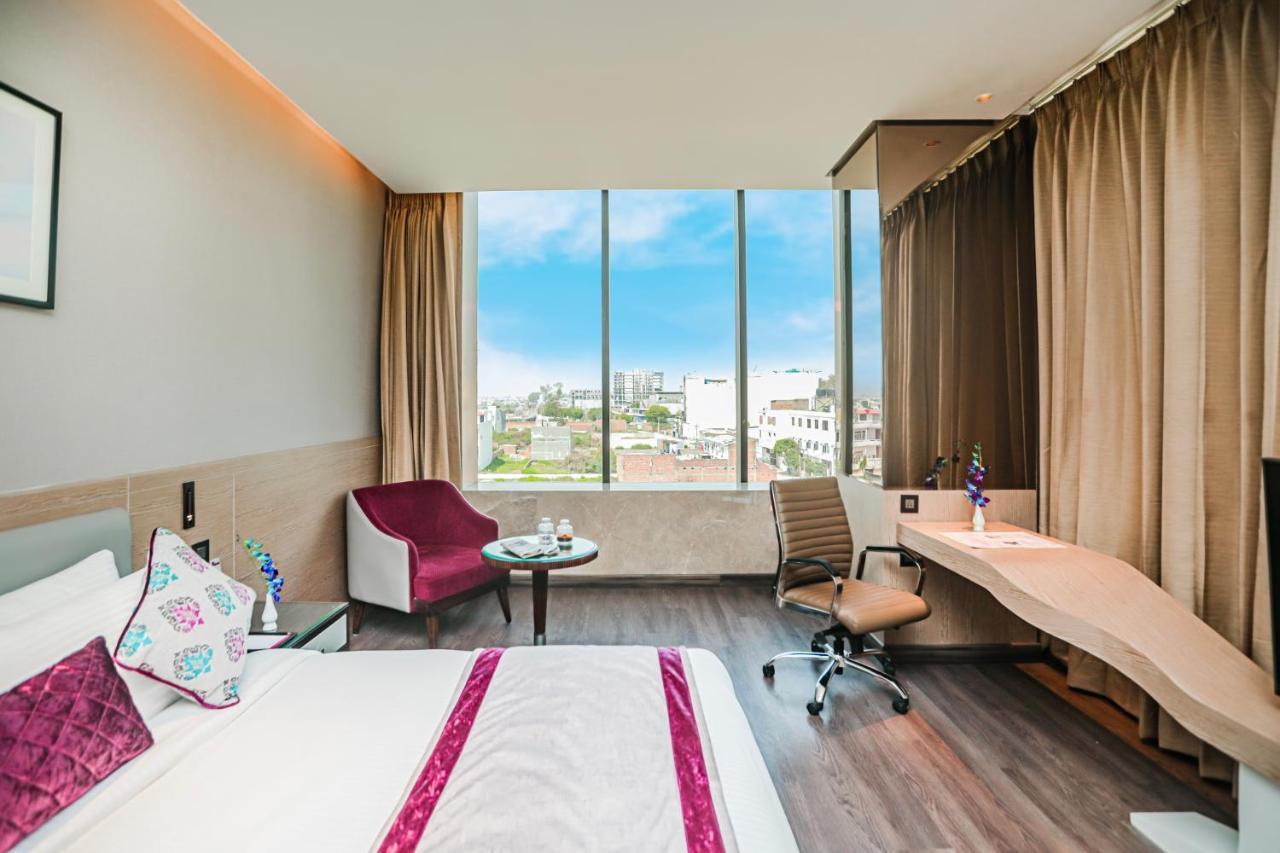 Regenta Place Verka Amritsar Exteriér fotografie
