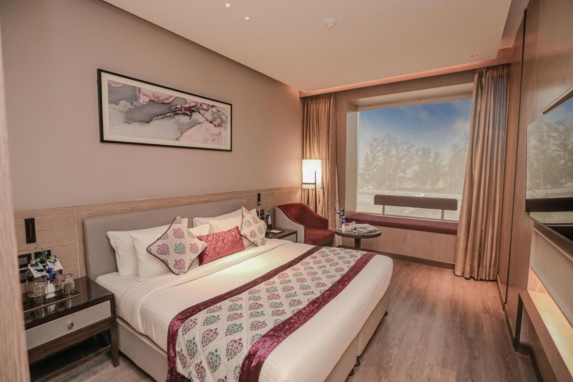 Regenta Place Verka Amritsar Exteriér fotografie